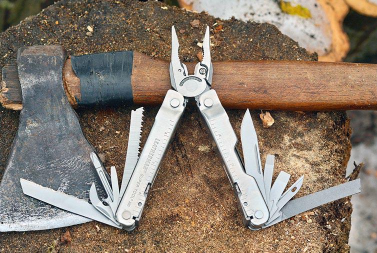 Leatherman Super Tool 300. Силовой многофункциональный инструмент — один из самых мощных в линейке